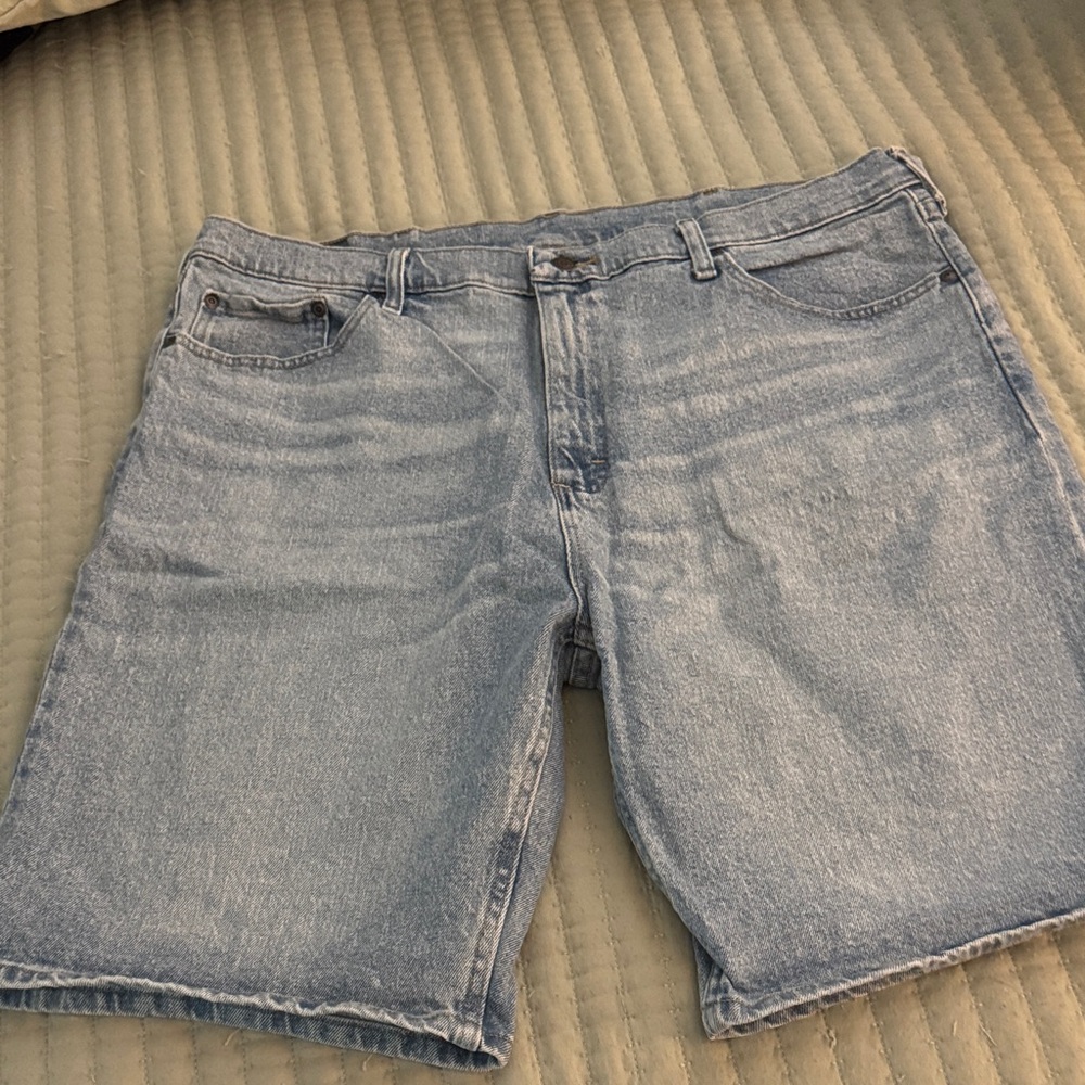 Wrangler Men's Light Blue Jean Shorts